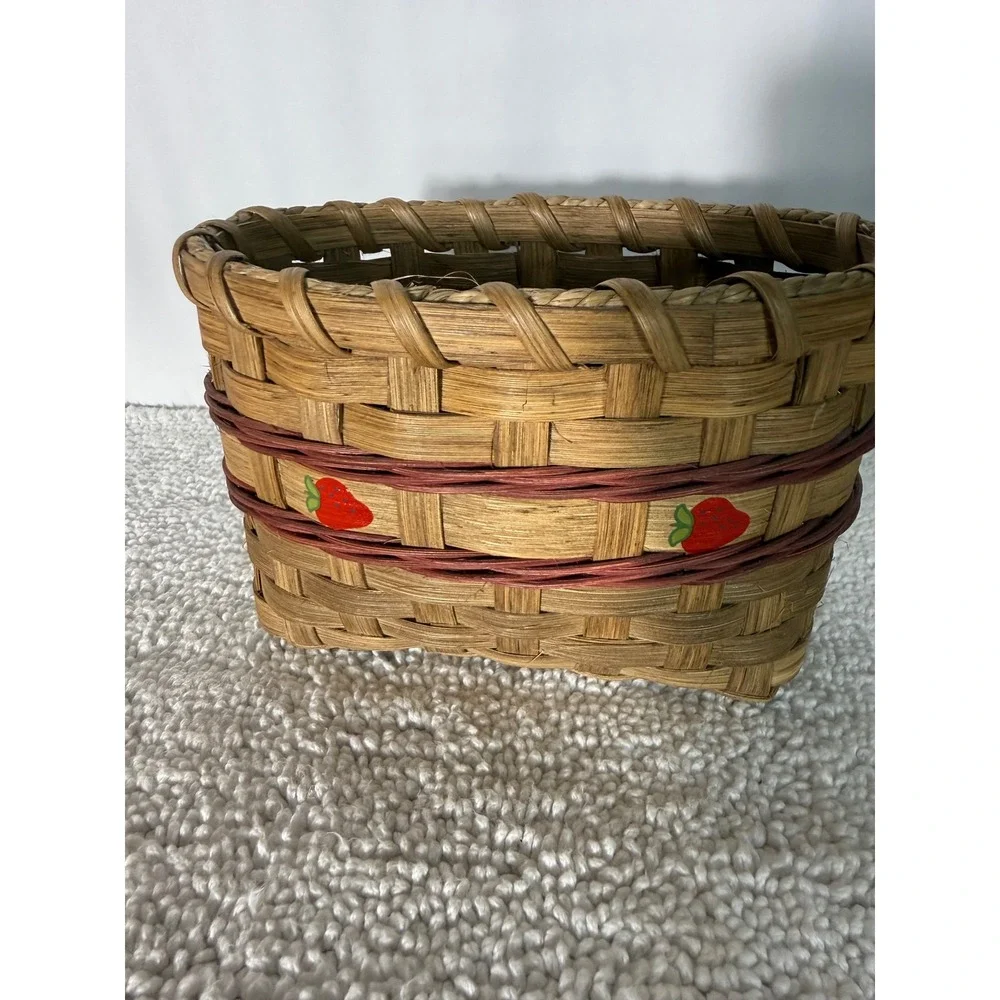 Vintage Woven Wicker Strawberry‎ Basket Oval Hand Painted Cottagecore Decor